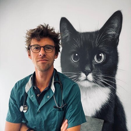 Dr Pierre-Francois DUCATTEAU