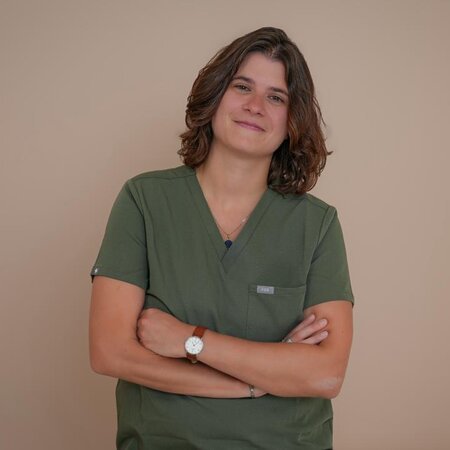 Dr Léa GRANGE