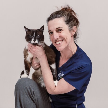 Dr Marie Lacourt